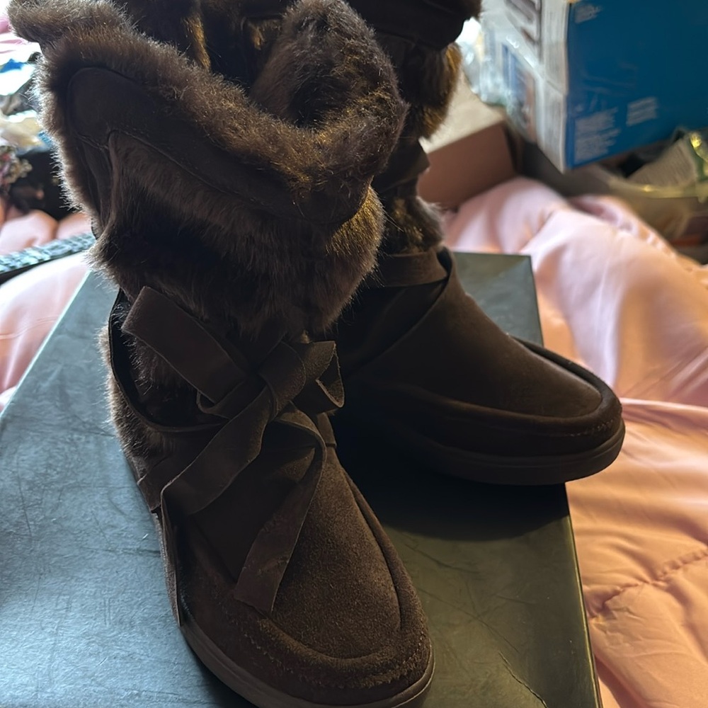Brown boots